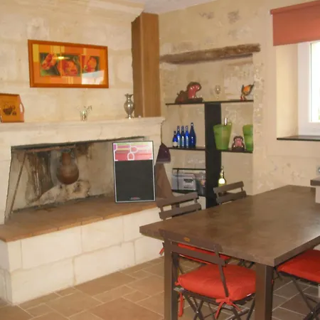 Bed & Breakfast Les Secrets De Tifayne 3*
