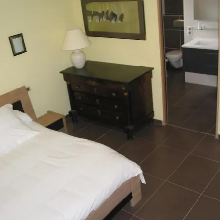 Les Secrets De Tifayne Bed and breakfast Puisseguin