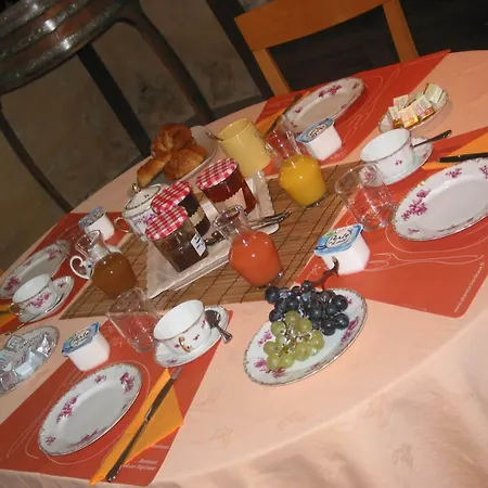 Les Secrets De Tifayne Bed and Breakfast 3*