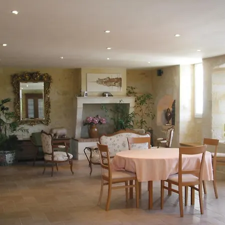 Les Secrets De Tifayne Bed and Breakfast